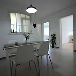 Casa Schilling- 2,5 With Balcony Near Hospital, St. Gallen