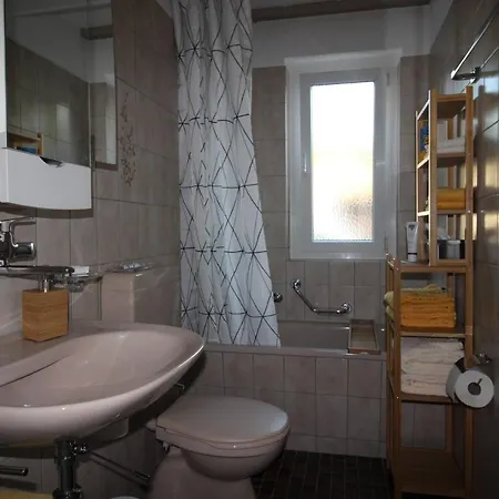 Casa Schilling- 2,5 With Balcony Near Hospital,