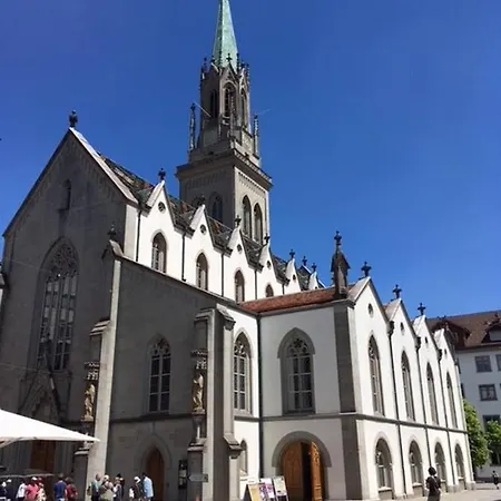 Casa Schilling- 2,5 With Balcony Near Hospital, Appartement *