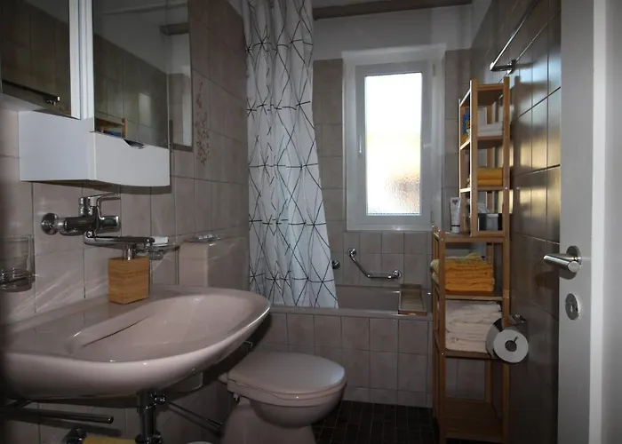 Casa Schilling- 2,5 With Balcony Near Hospital,